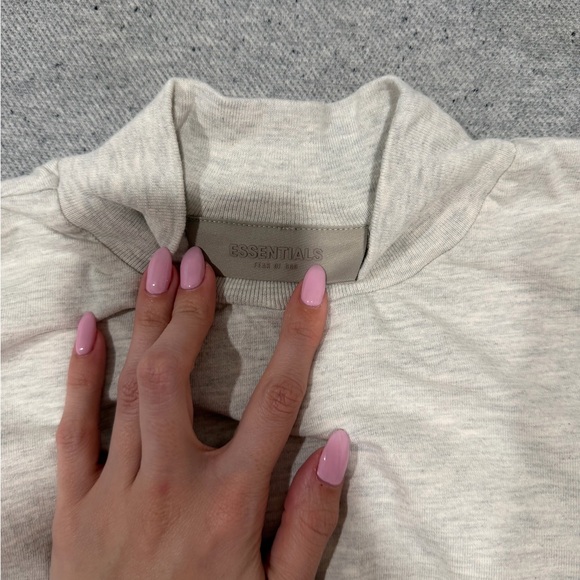 Essentials Light Gray Pullover (lightweight) - Picture 2 of 7